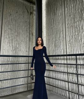 MAXI DRESS MADE OF SUBTLE GLITTER FABRIC – NAVY